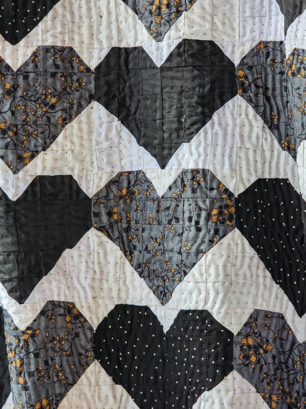 Sindhi Heart Tapestry Quilt – Handcrafted South Asian Artisan Rilli in Black & White - Image 2