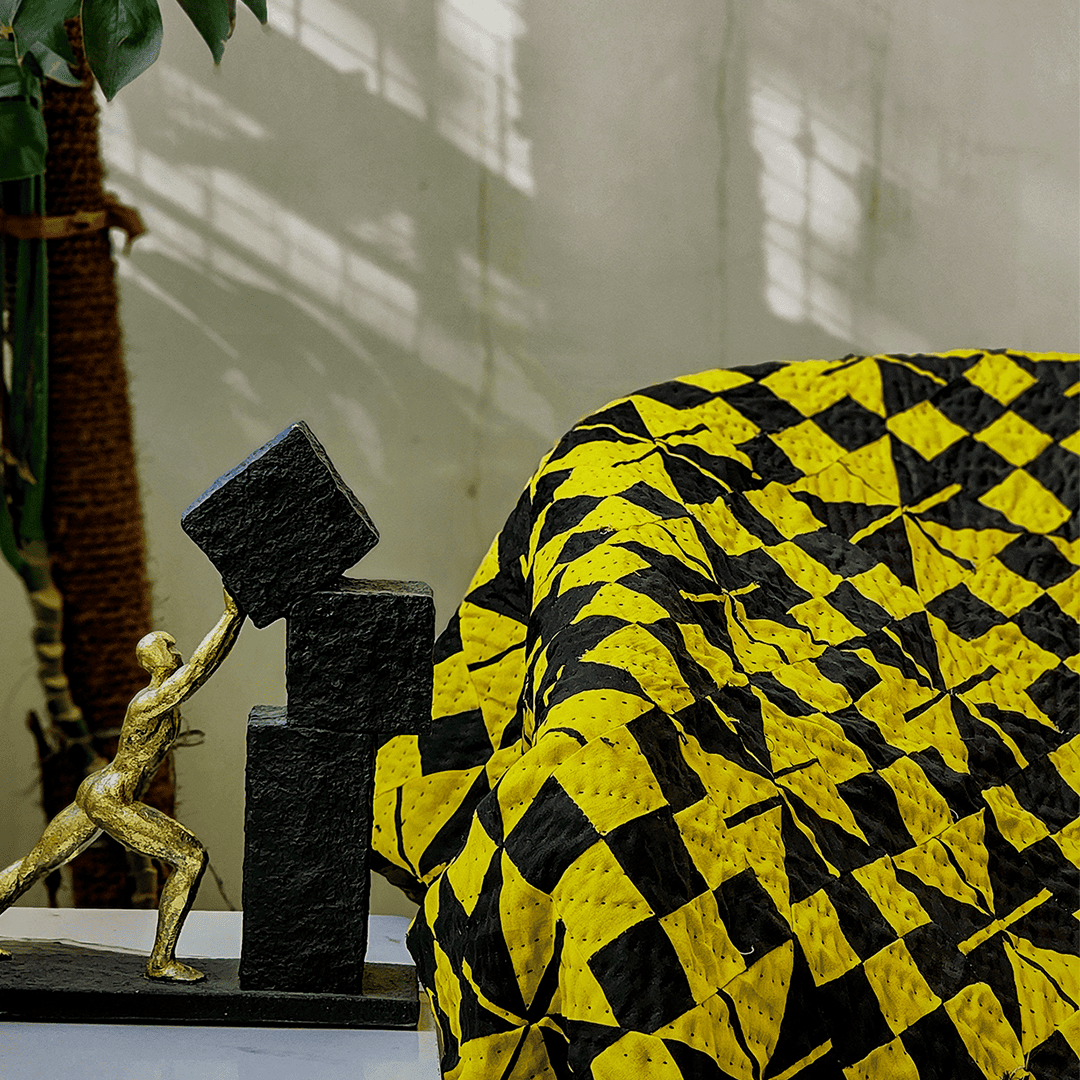 Sunburst Ralli Quilt – A Bold Dance of Geometry & Light